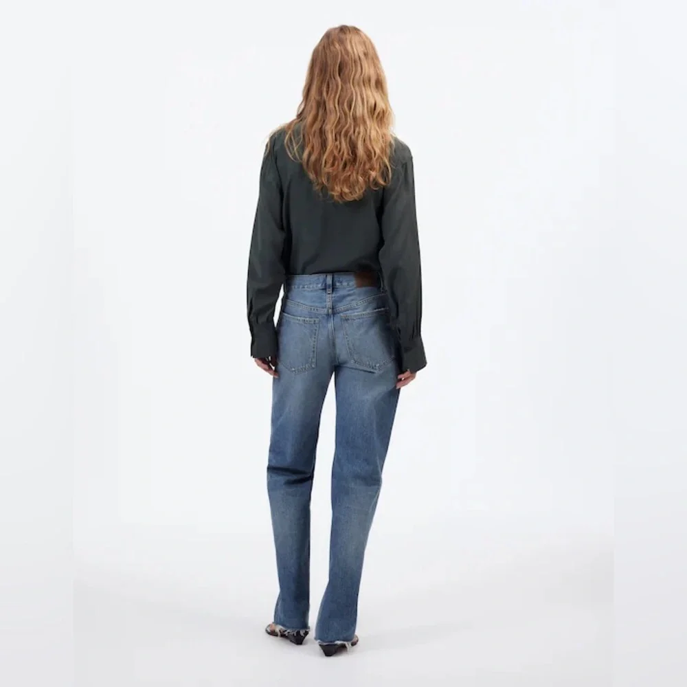 Madewell Women’s The Dean Easy Straight Jean, Monessen Wash, SIZE: 25 - Picture 4 of 16